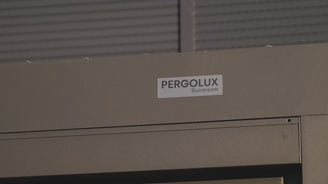 Video einer Kundin zu ihren Erfahrungen mit der Pergola von PERGOLUX